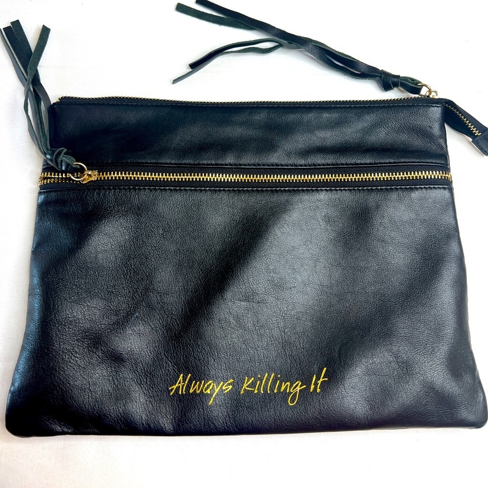 Dapper Diction Clutch